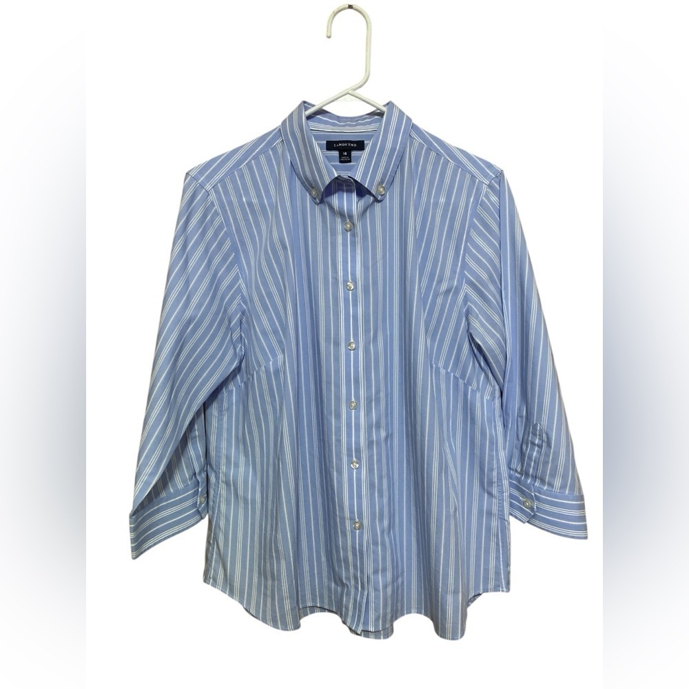 Lands' End Woman’s Casual Blue and White Striped 3/4 Sleeve Size 14 Shirt.